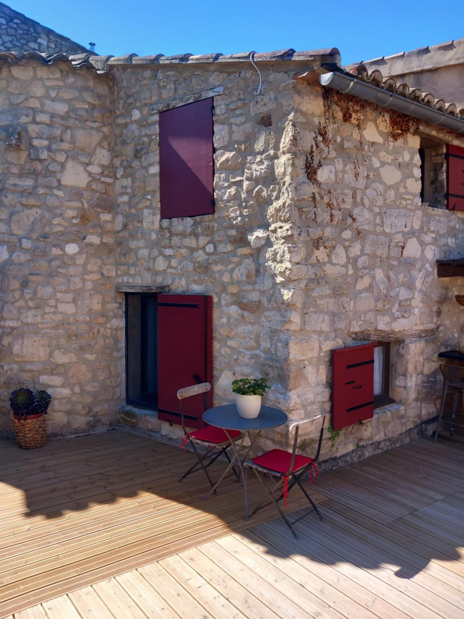 Chez Daniele Chambre Avec Jacuzzi Et Terrasse Privee Murs  Exterior photo
